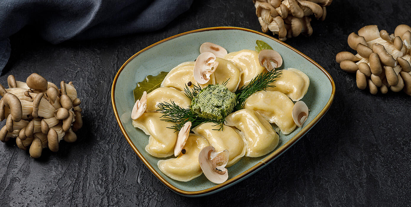 Милти: Вареники с грибами и картофелем