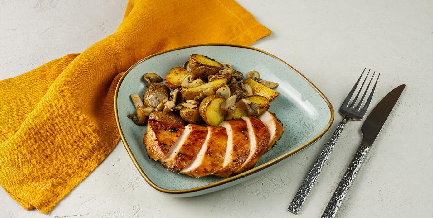 Милти: Куриная грудка с грибами и картофелем