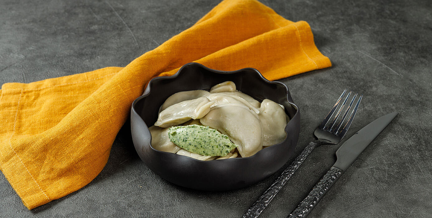 Милти: Пельмени с бараниной и ароматным маслом