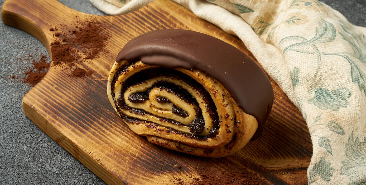 Милти: Рулет с маком и шоколадом